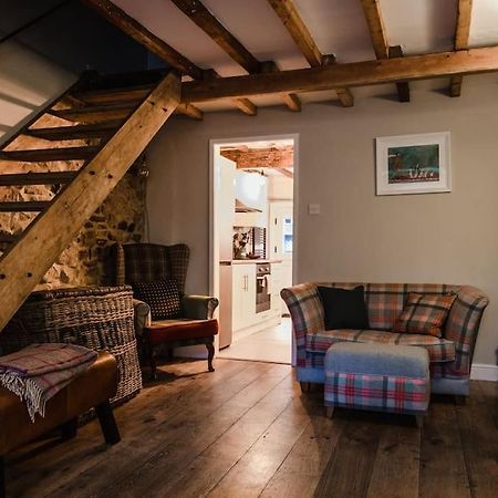 1800 Period Grade 2 Listed Cottage Addingham Esterno foto