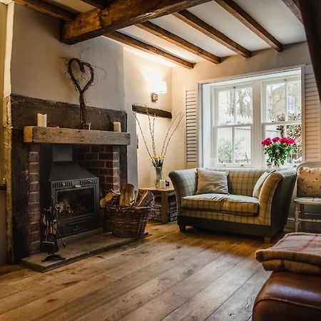 1800 Period Grade 2 Listed Cottage Addingham Esterno foto