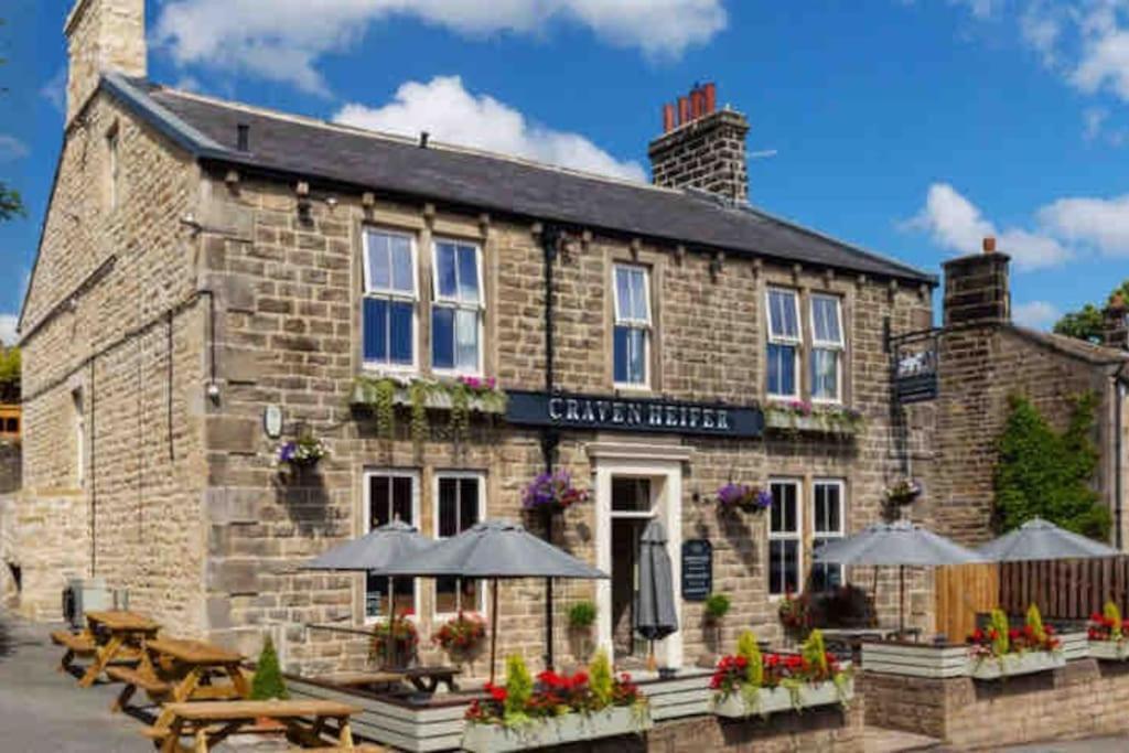 1800 Period Grade 2 Listed Cottage Addingham Esterno foto